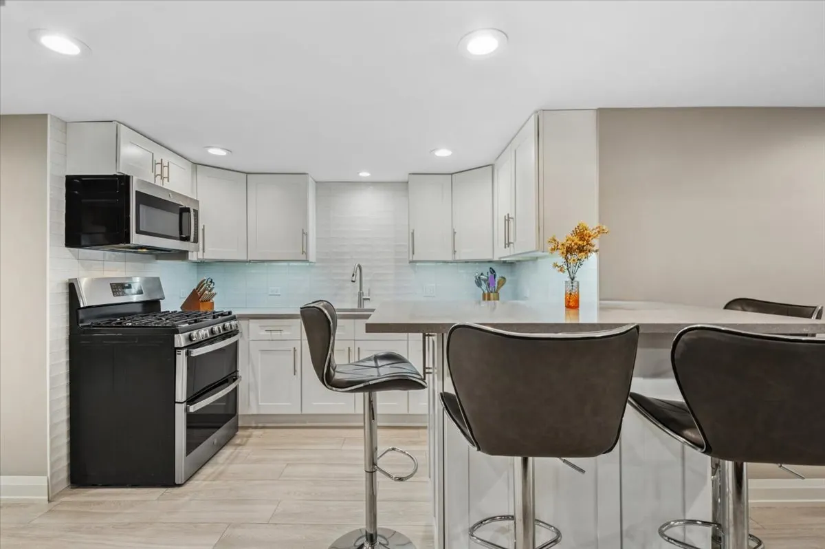 8836 Sayre Avenue IL