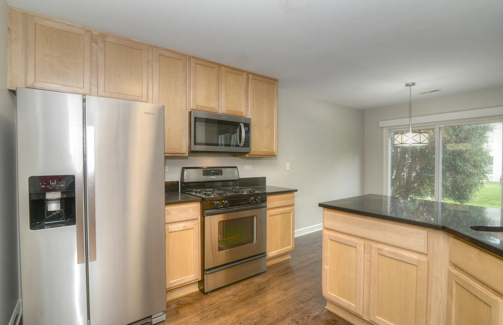 531 METROPOLITAN Street IL