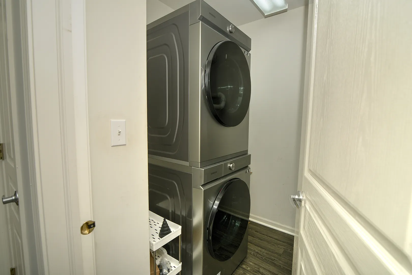 531 METROPOLITAN Street IL