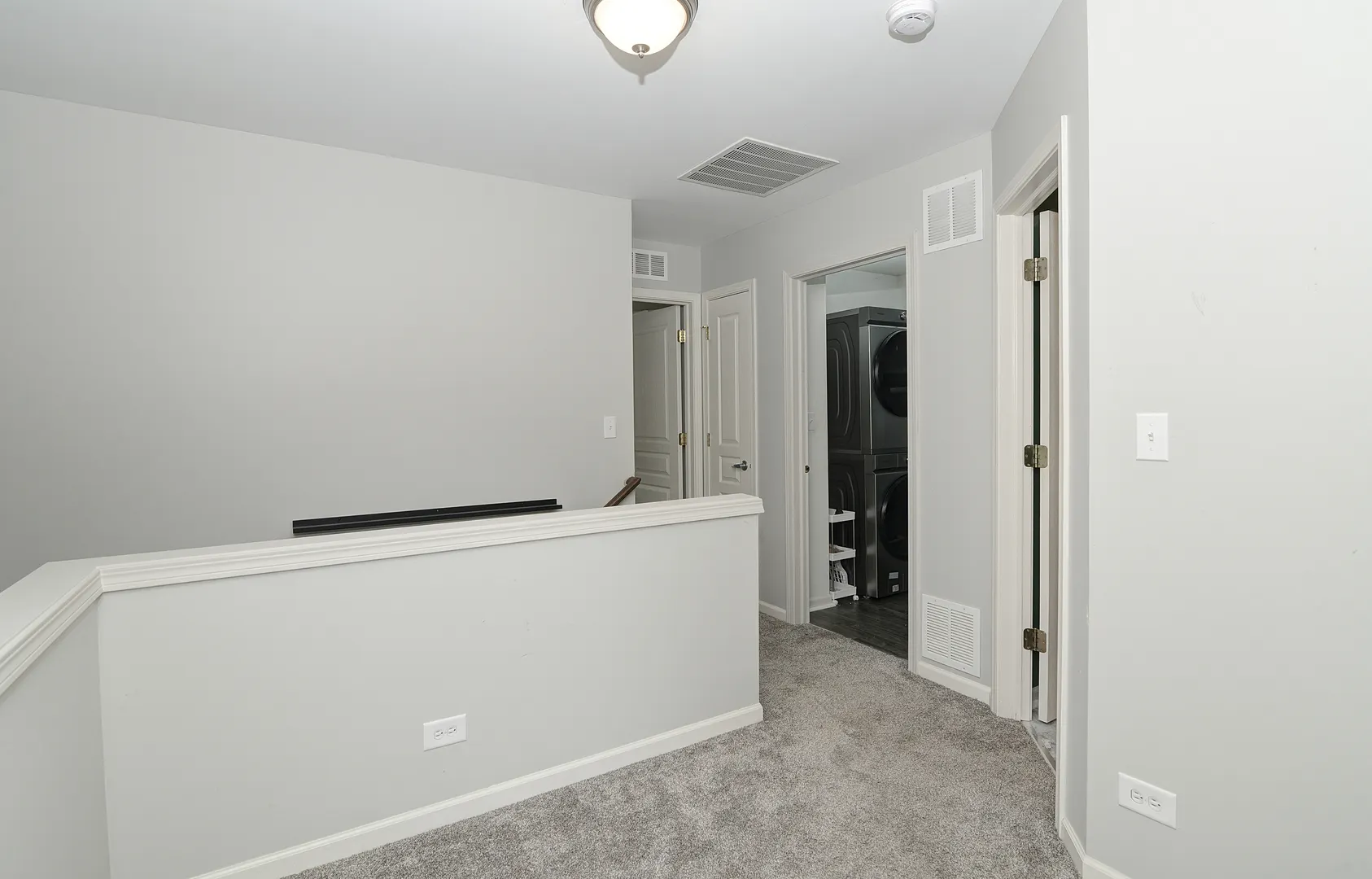 531 METROPOLITAN Street IL