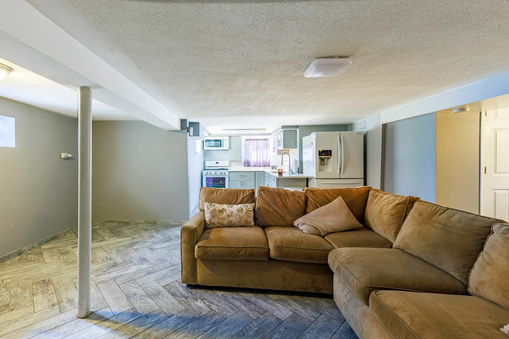 8138 Mulligan Avenue IL