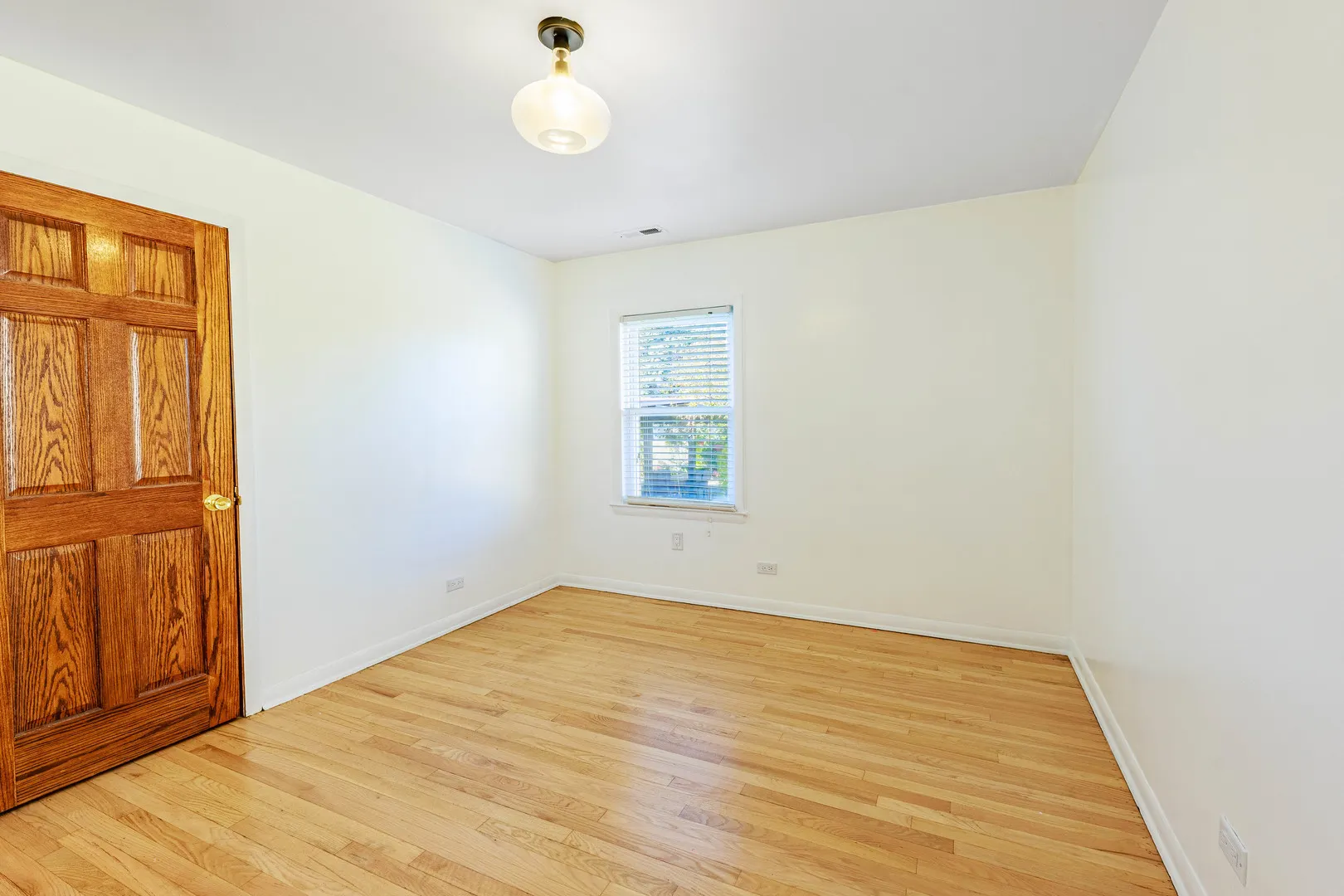 8138 Mulligan Avenue IL