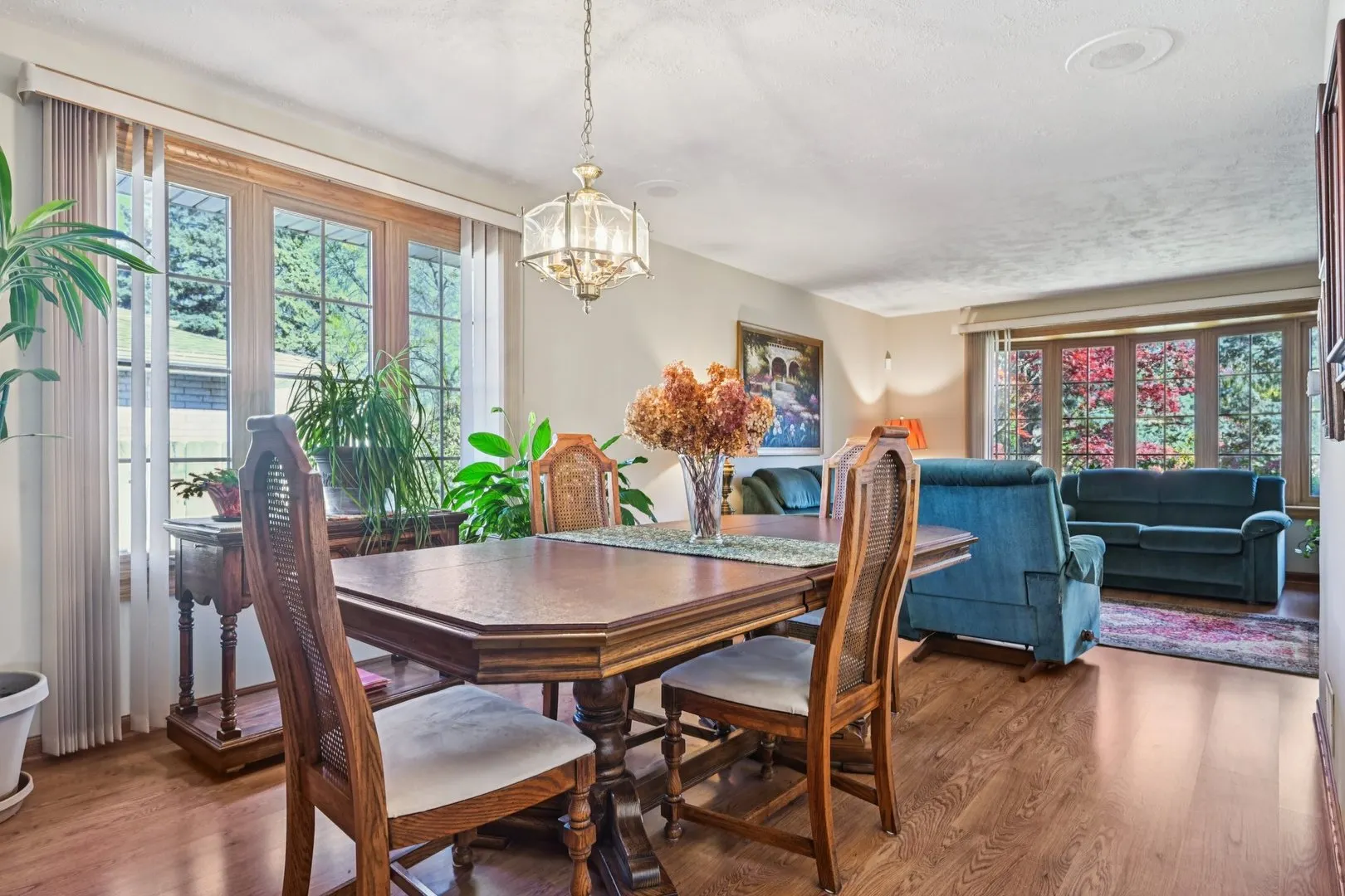 820 School Avenue IL