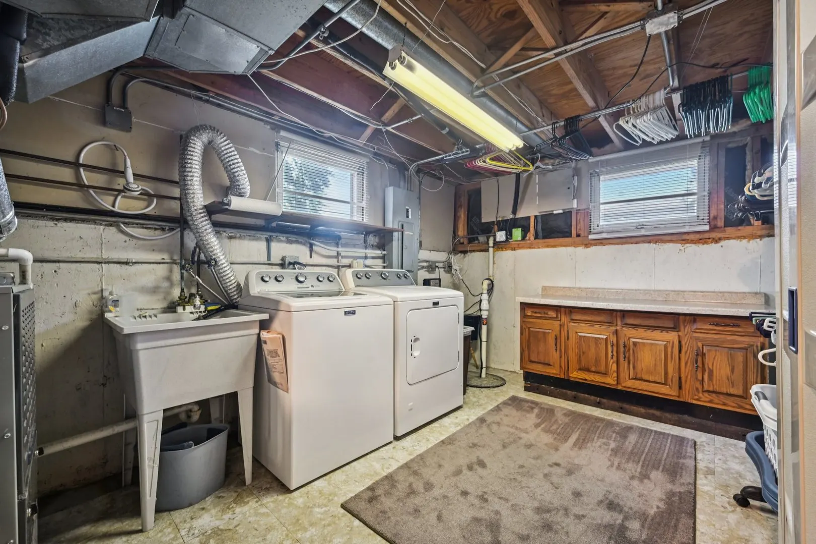 820 School Avenue IL