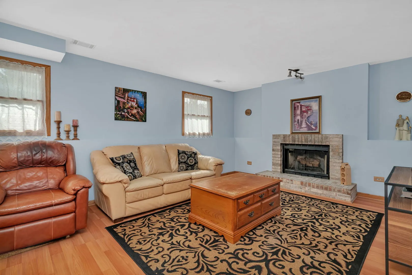 2908 Old Kent Drive IL