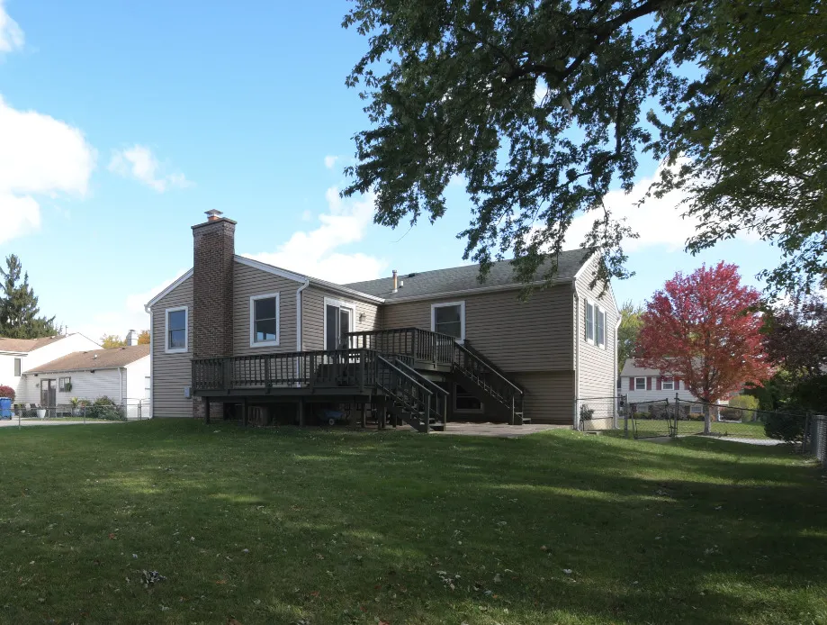 108 Idlestone Lane IL