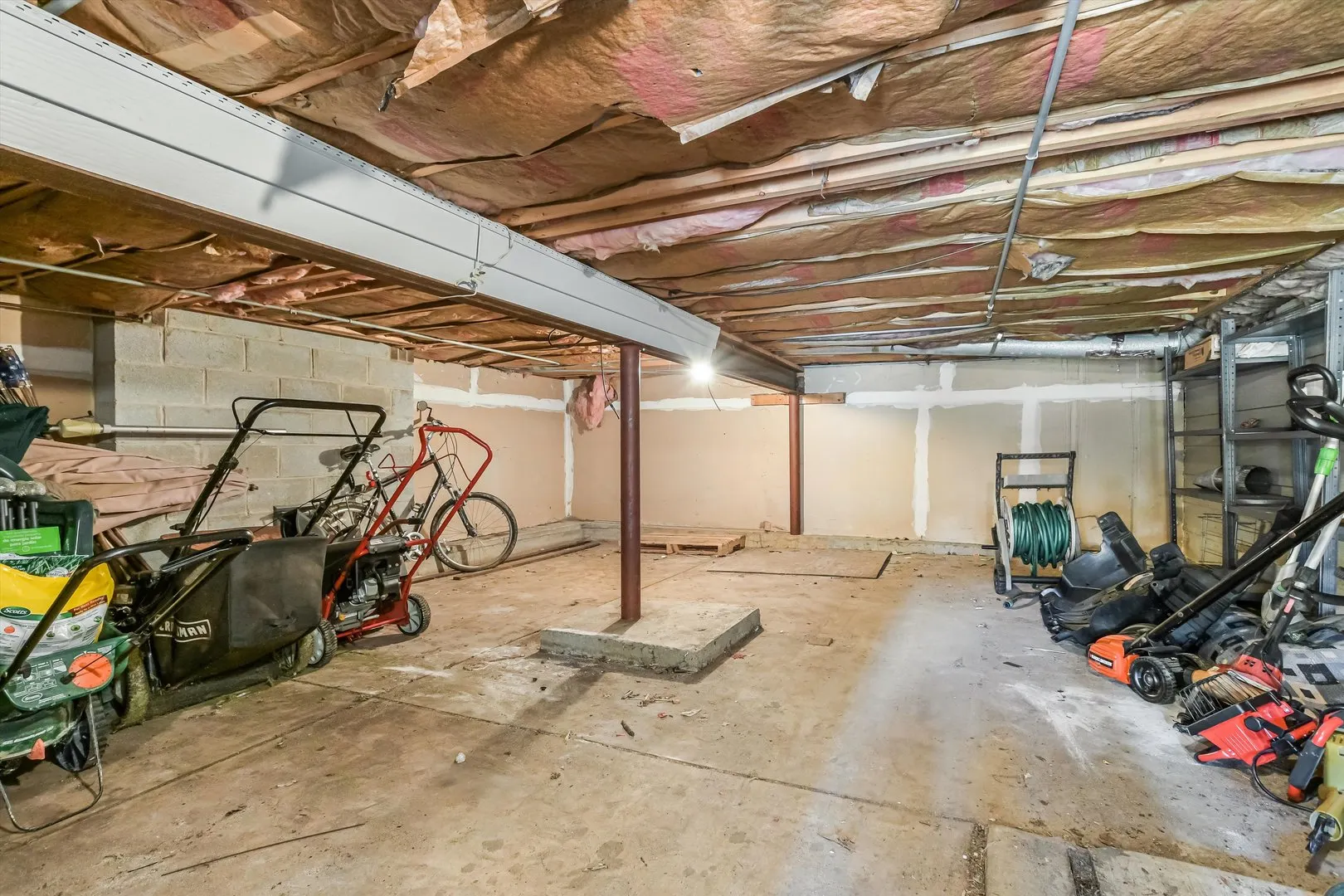 108 Idlestone Lane IL