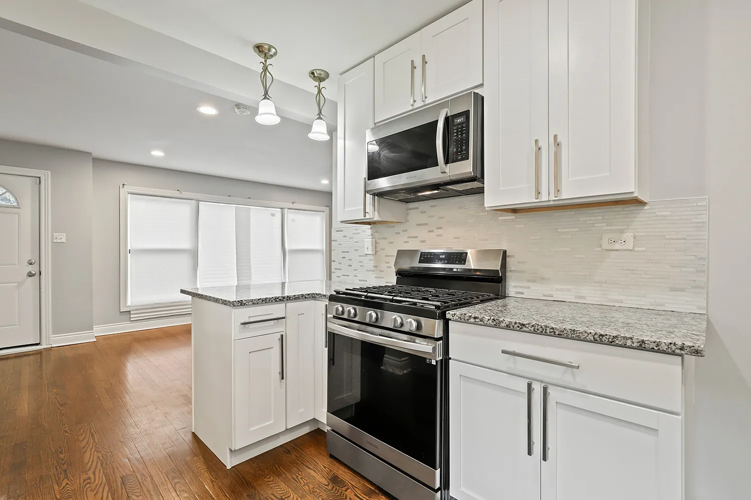 14643 La Salle Street IL