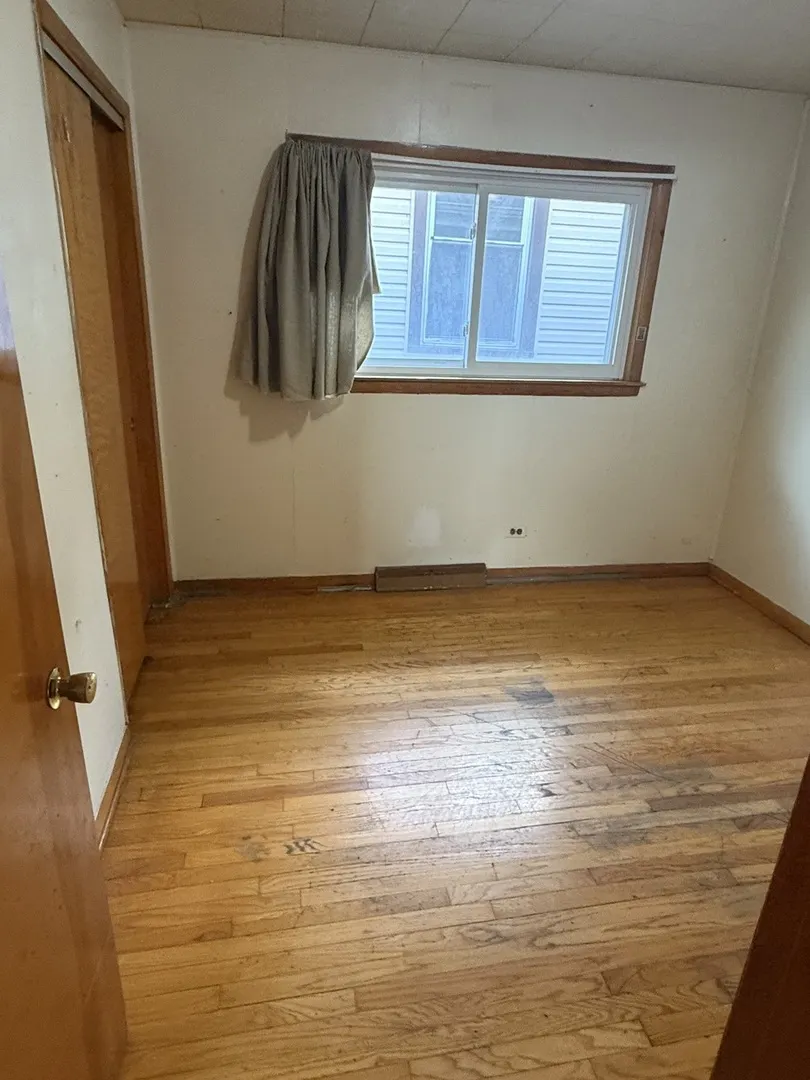 3415 N Kenton Avenue IL