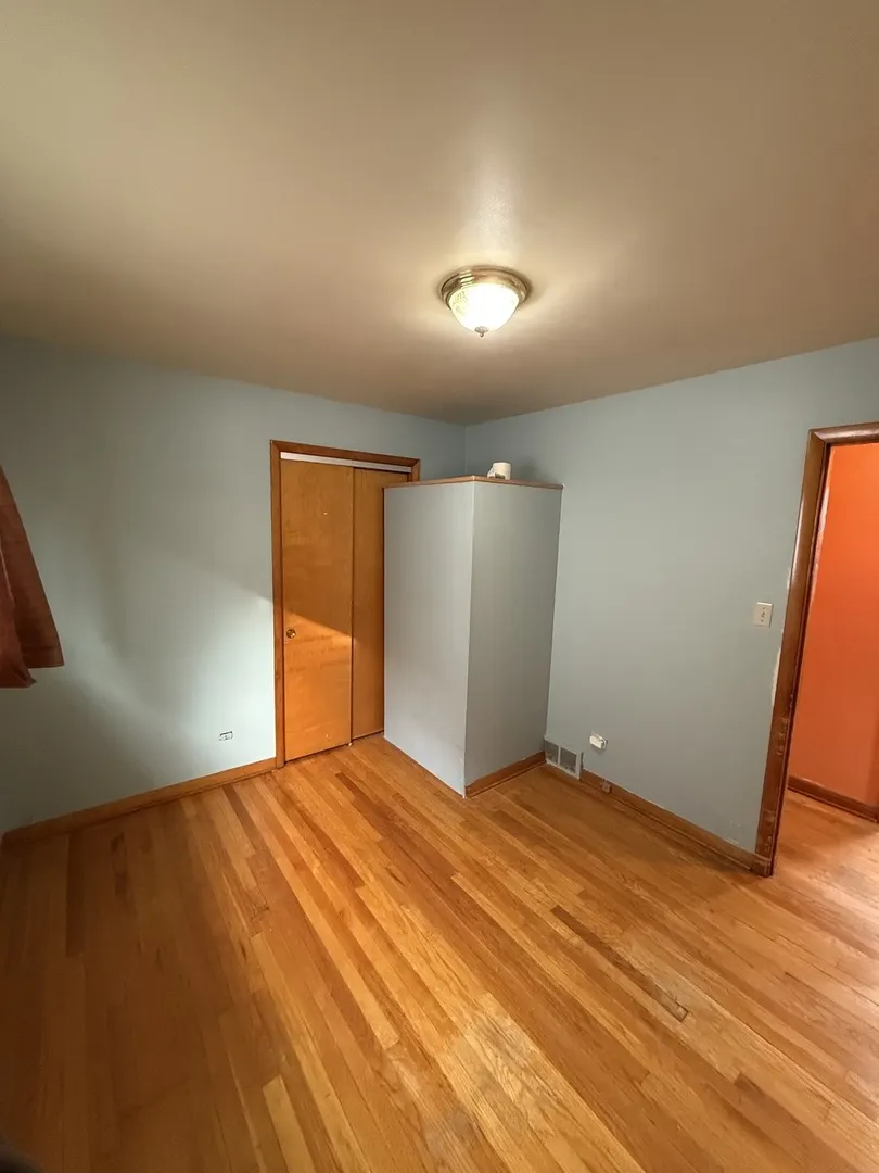 3415 N Kenton Avenue IL