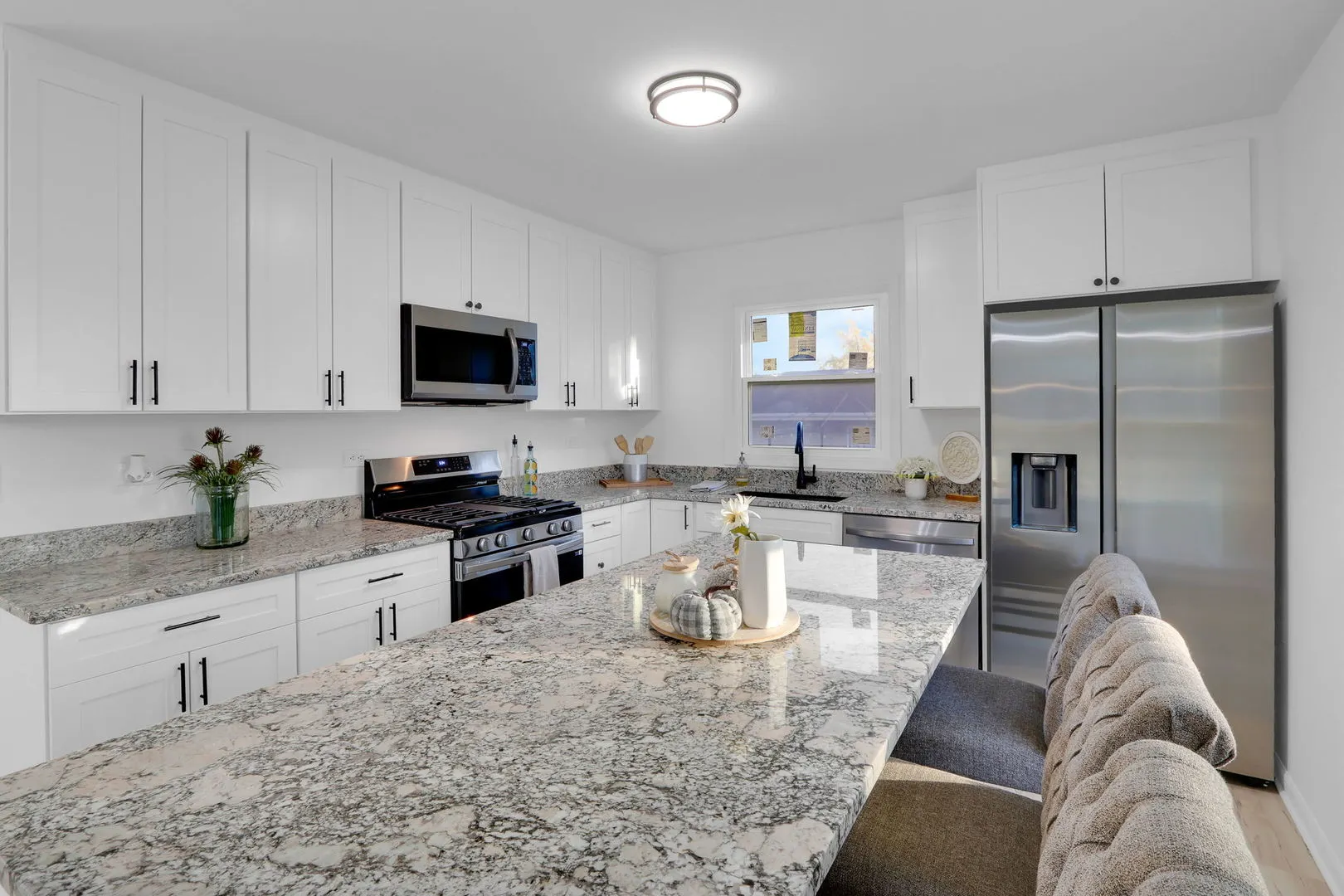 10615 Mathew Street IL