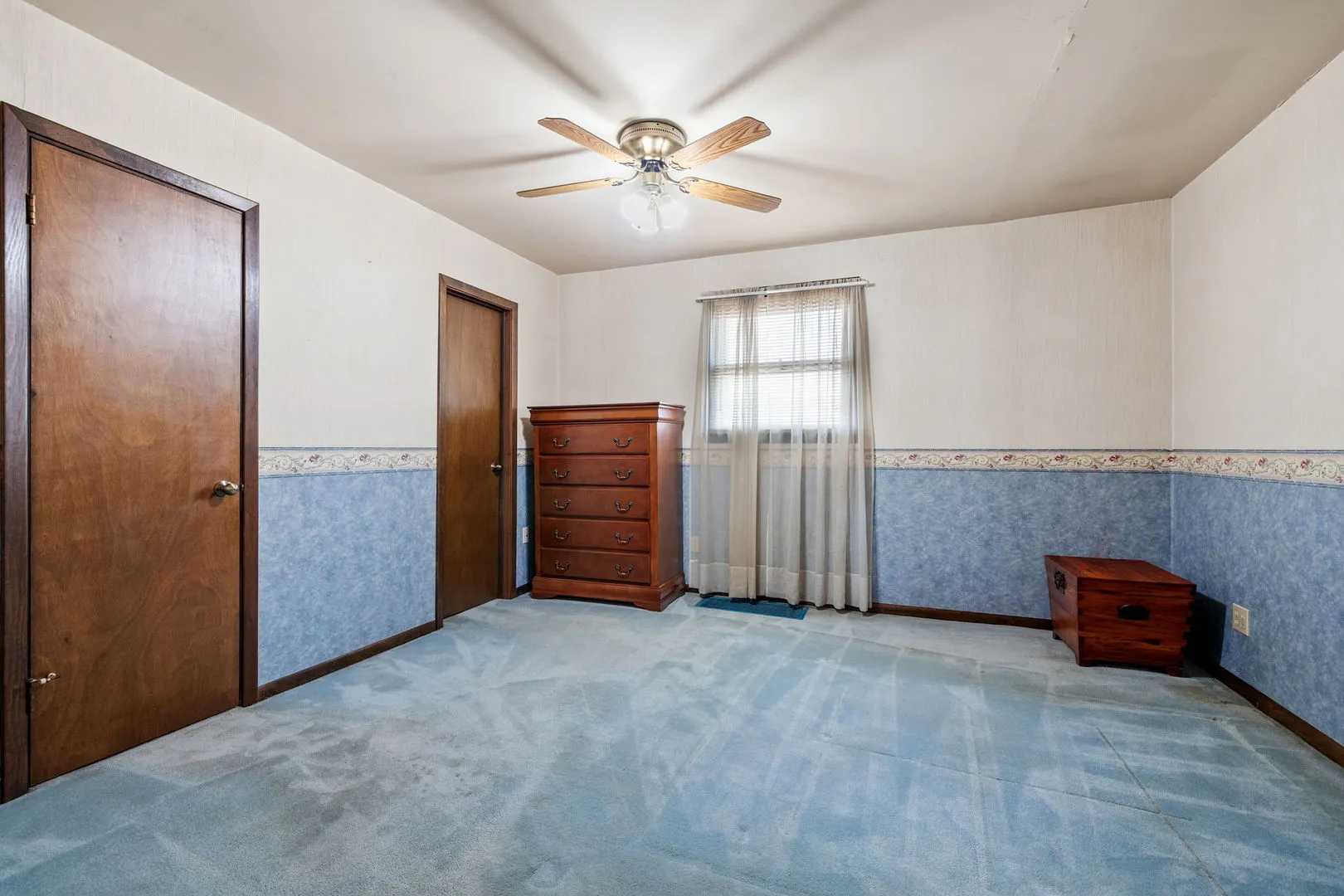 210 N Grant Street IL