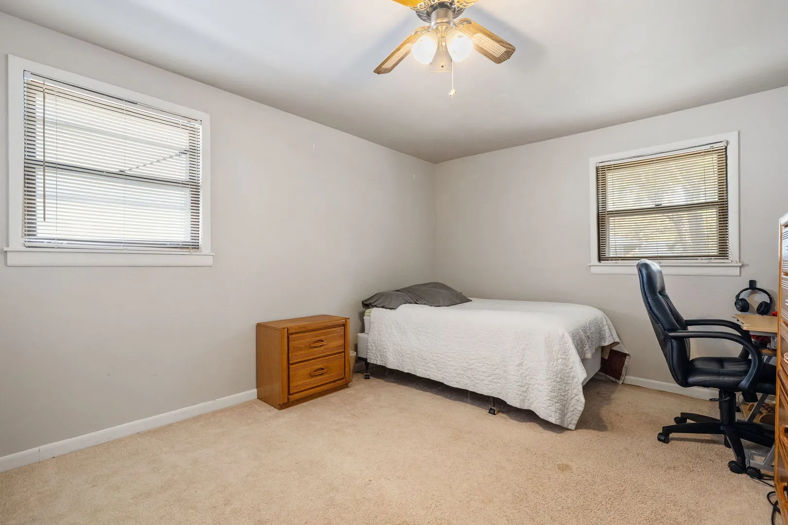 210 N Grant Street IL