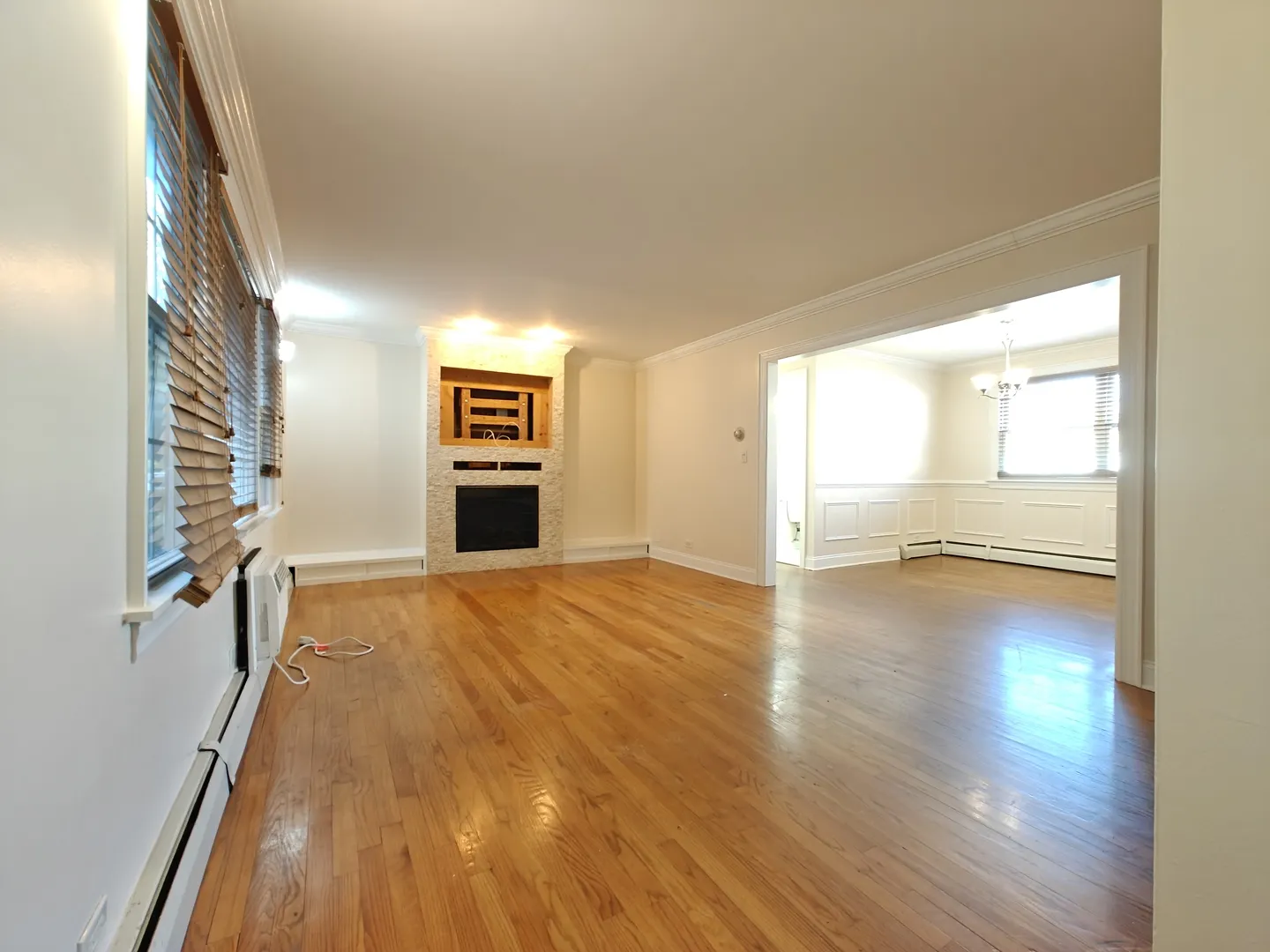 7555 N Oakley Avenue 1A IL