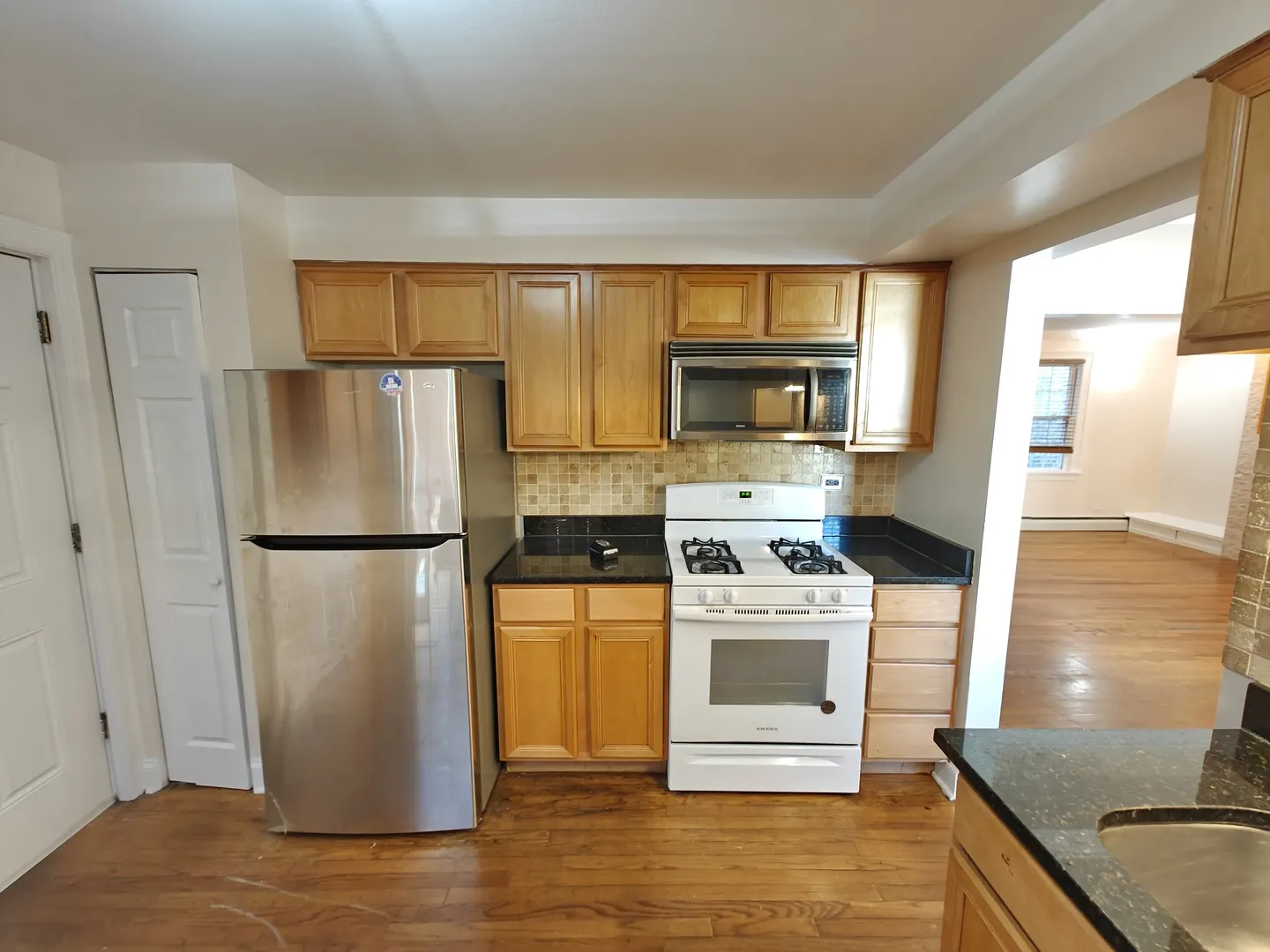 7555 N Oakley Avenue 1A IL