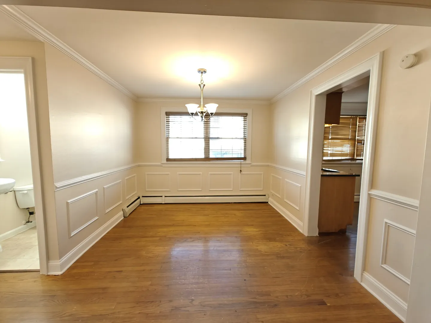 7555 N Oakley Avenue 1A IL