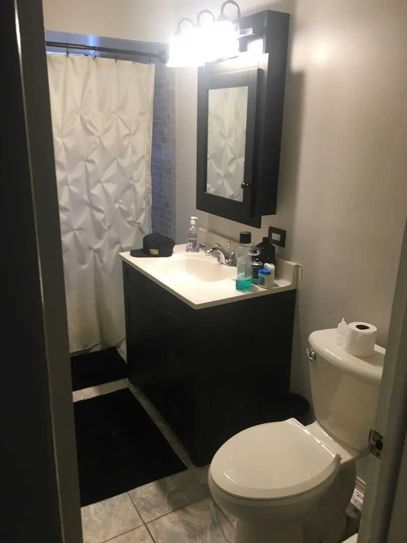 2045 N Harlem Avenue 1E IL