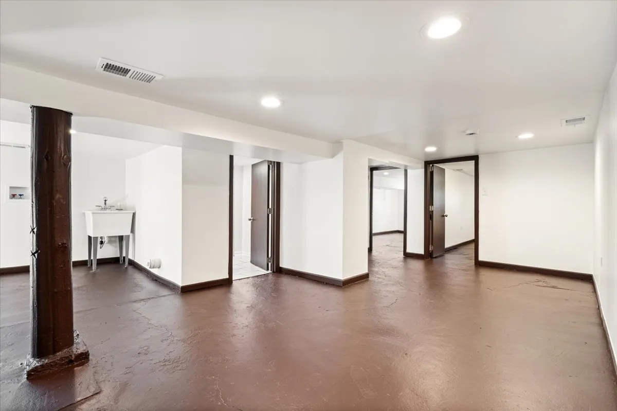 8403 S Sangamon Street IL