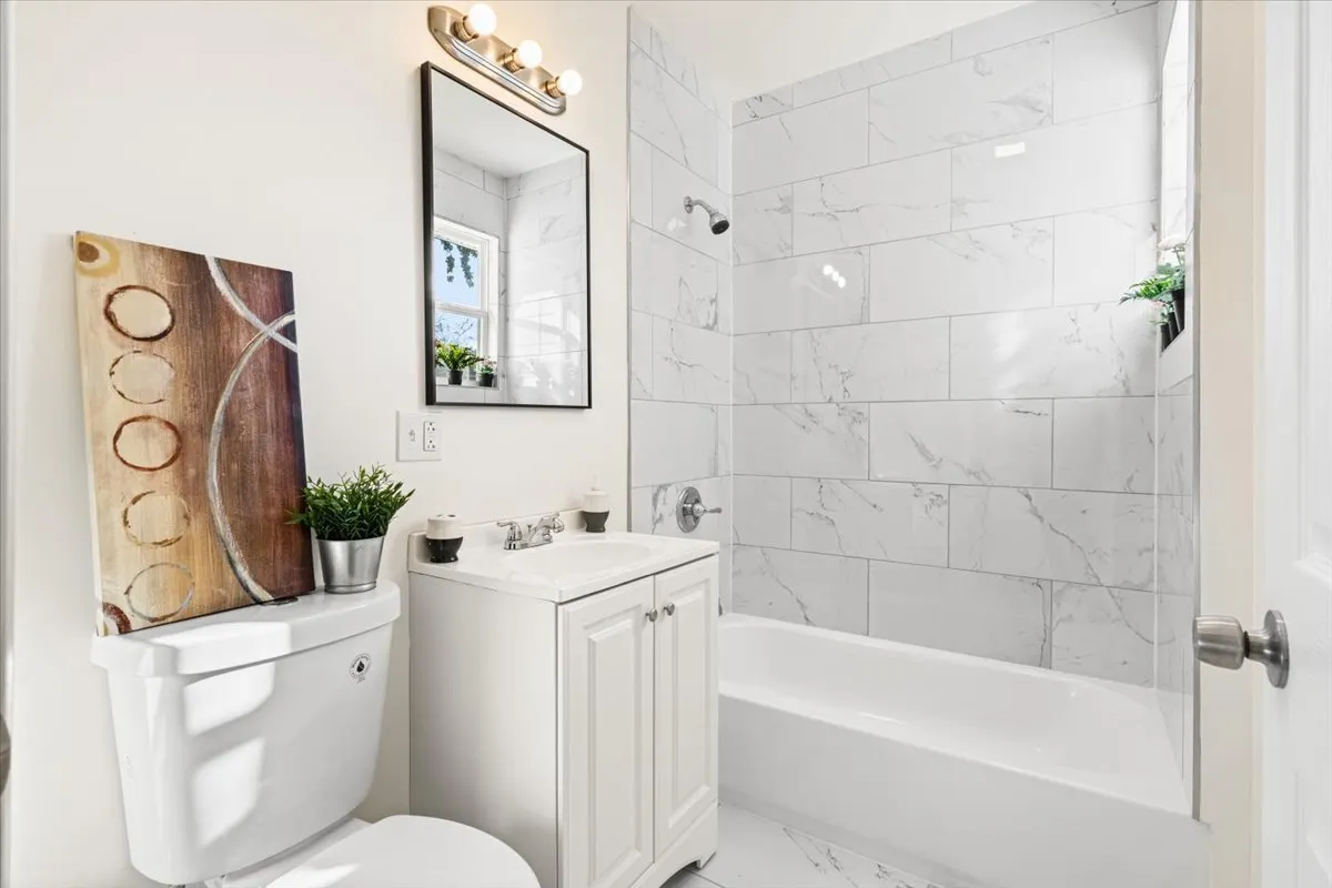 8403 S Sangamon Street IL