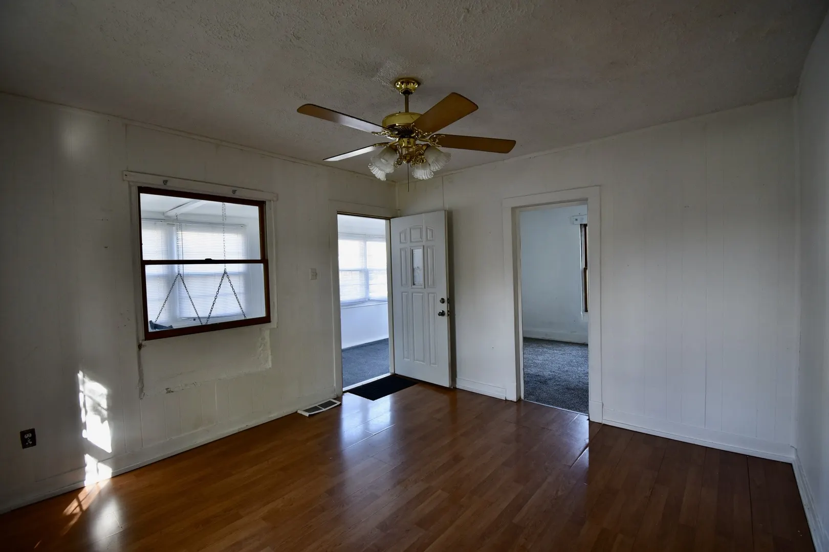 1622 Illinois Street IL