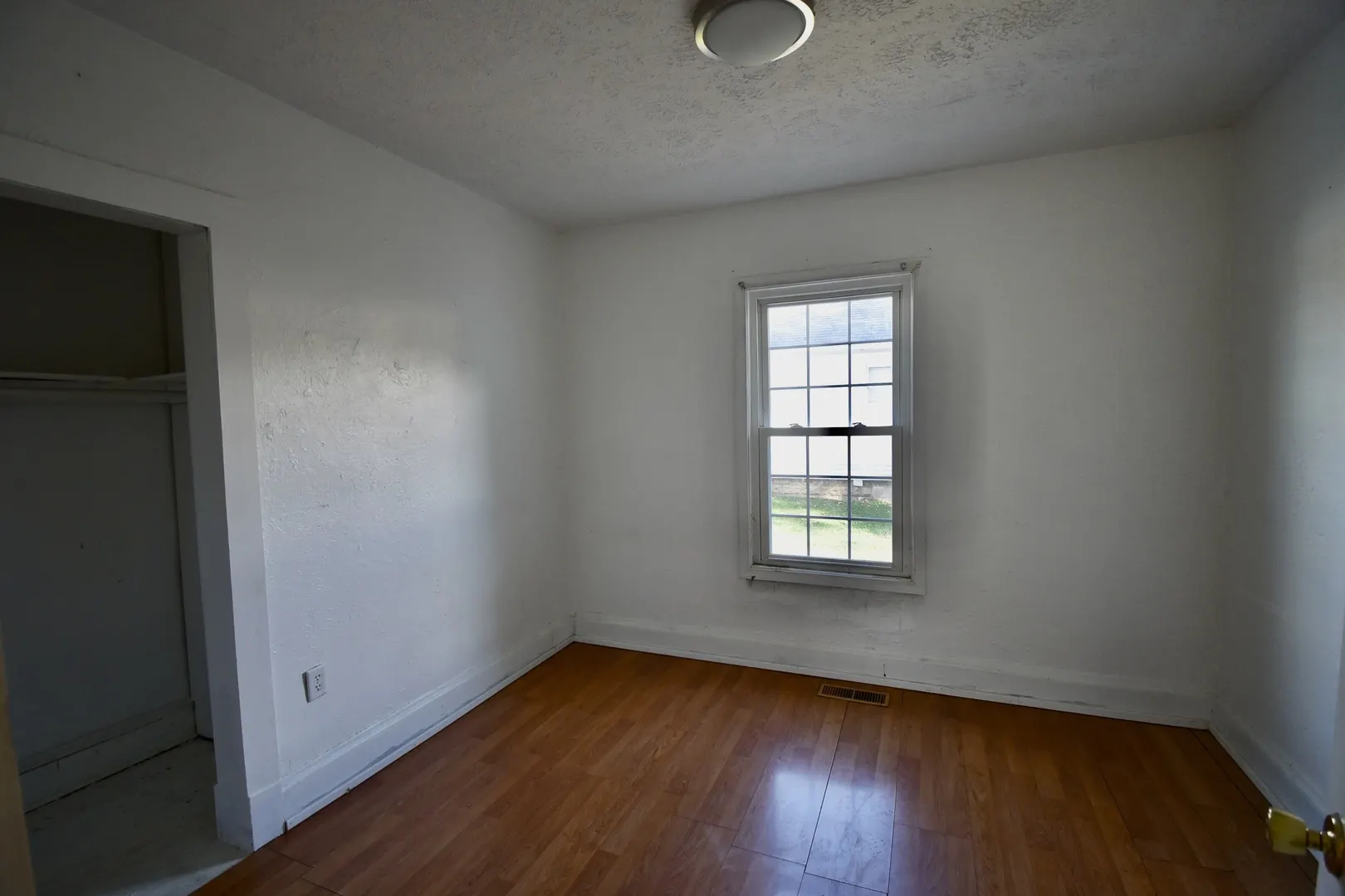 1622 Illinois Street IL