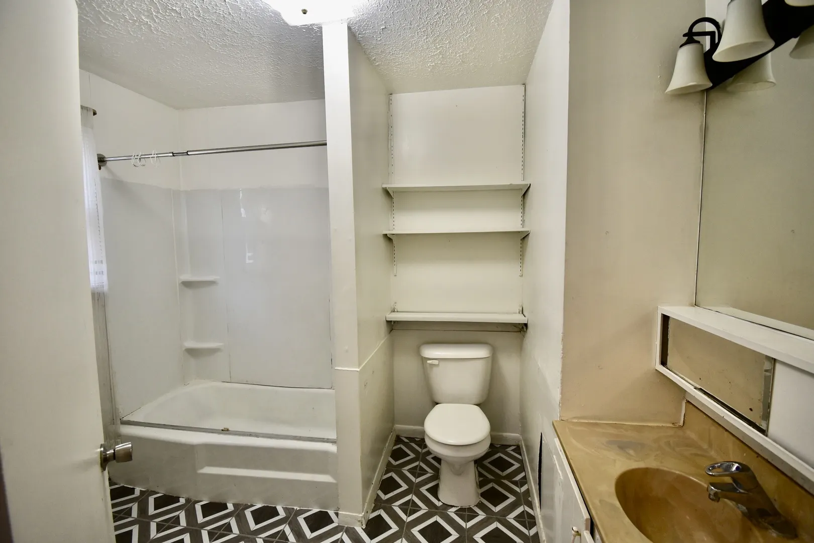 1622 Illinois Street IL