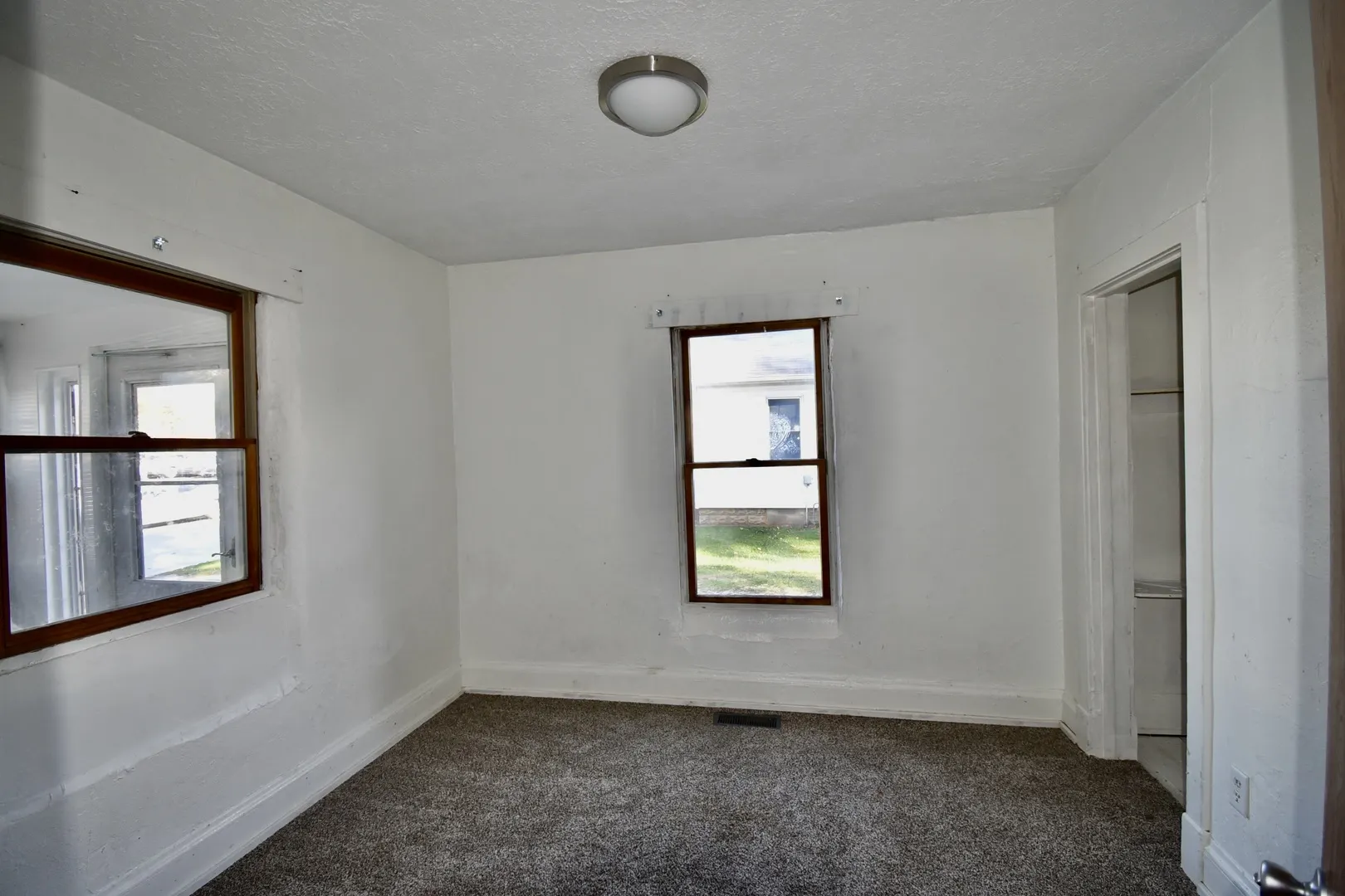 1622 Illinois Street IL