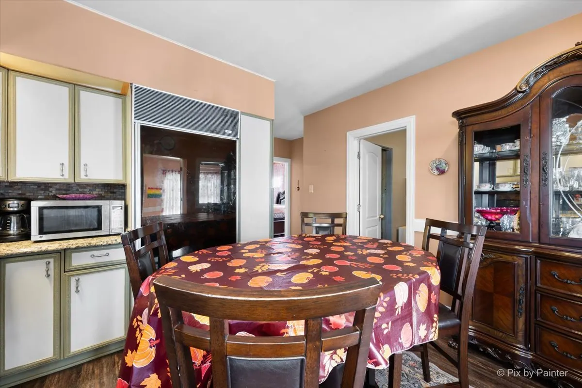 3118 N 76th Court IL