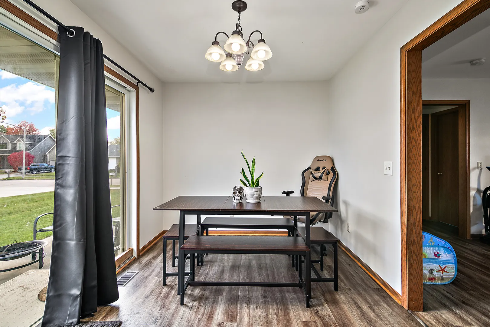 315 N School Street IL