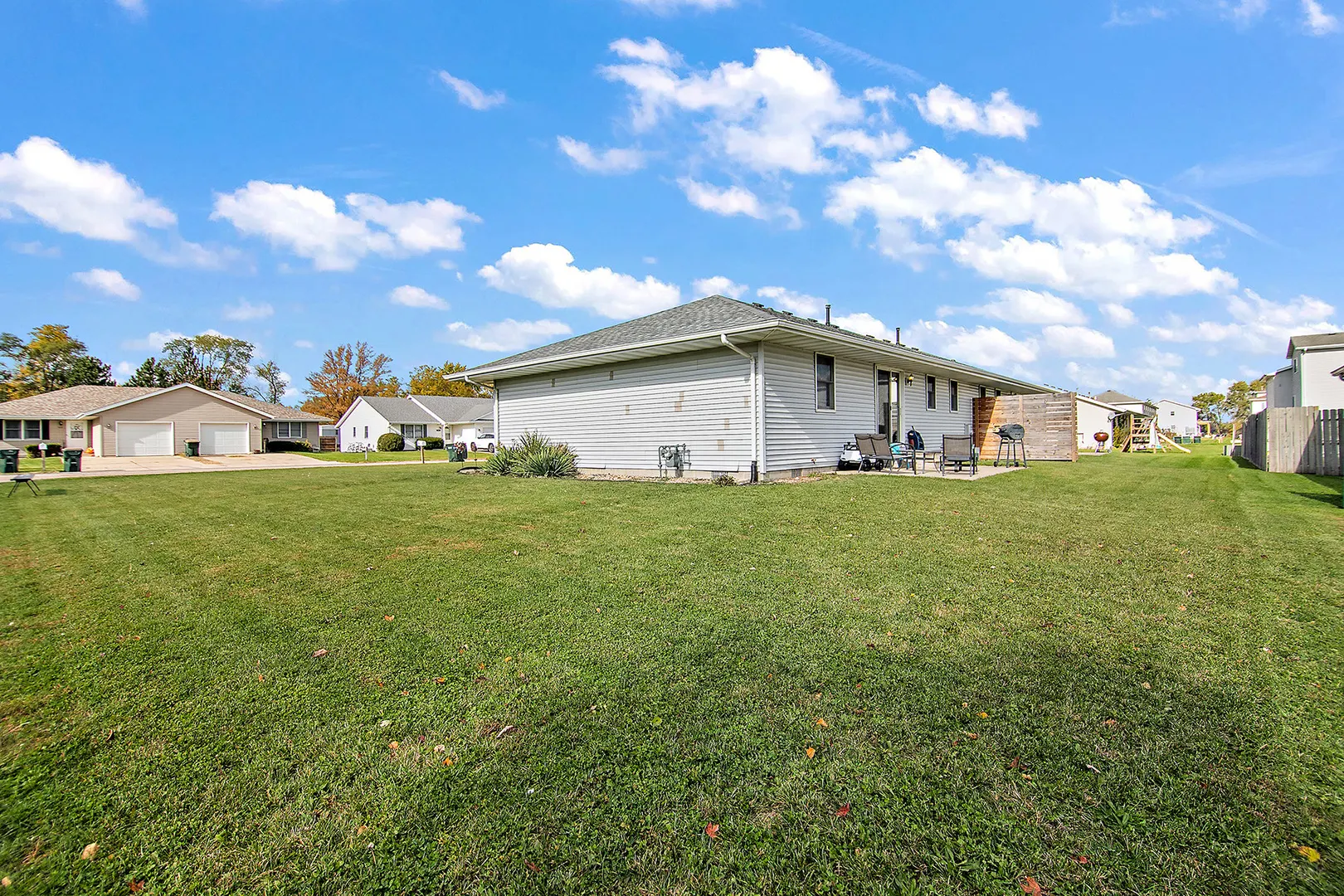 315 N School Street IL