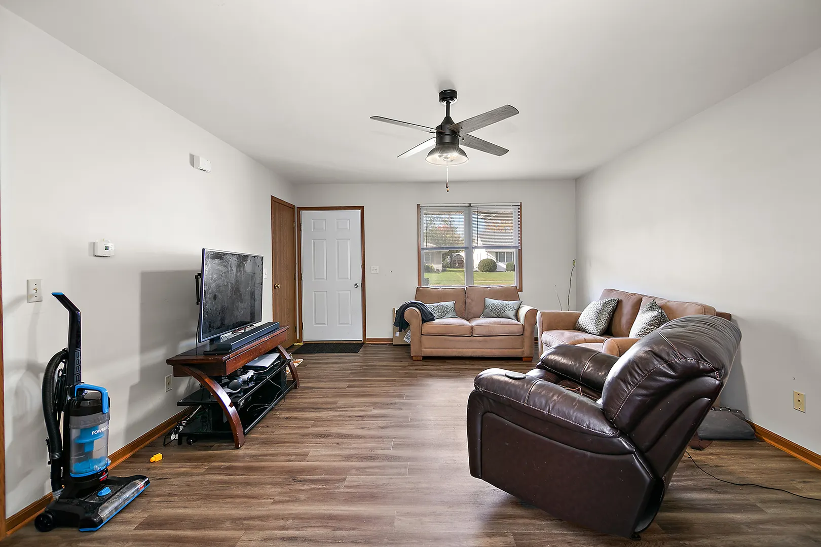 315 N School Street IL