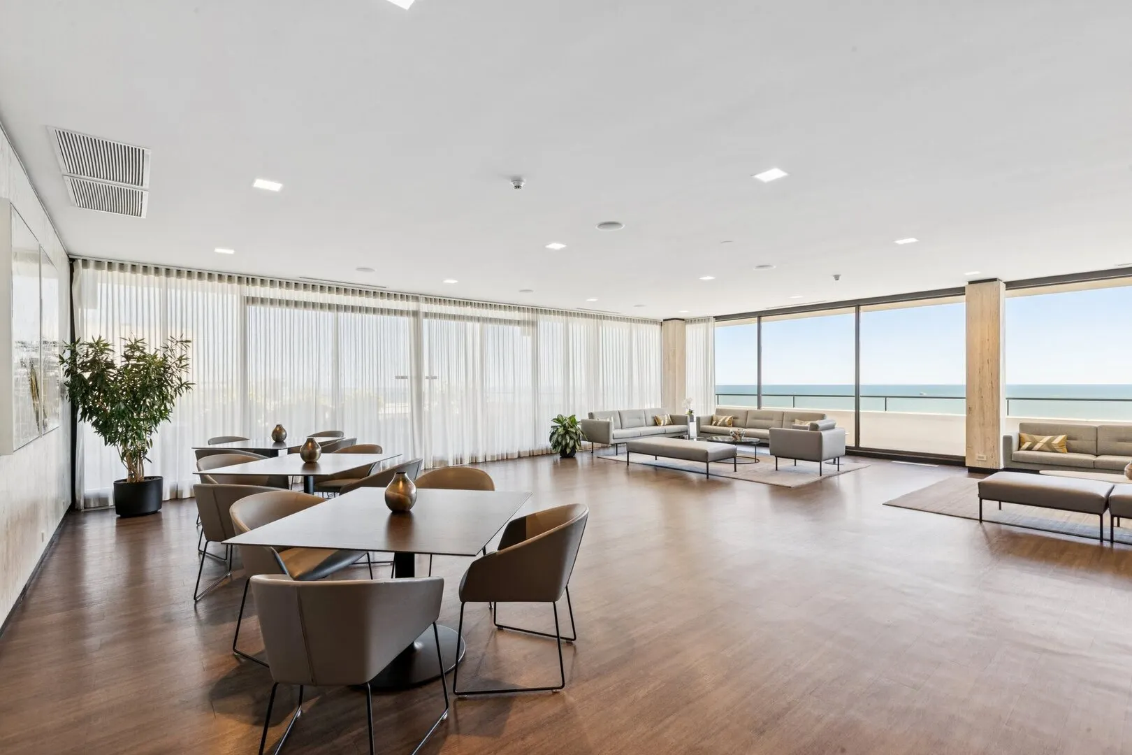 1212 N Lake Shore Drive 10CS IL