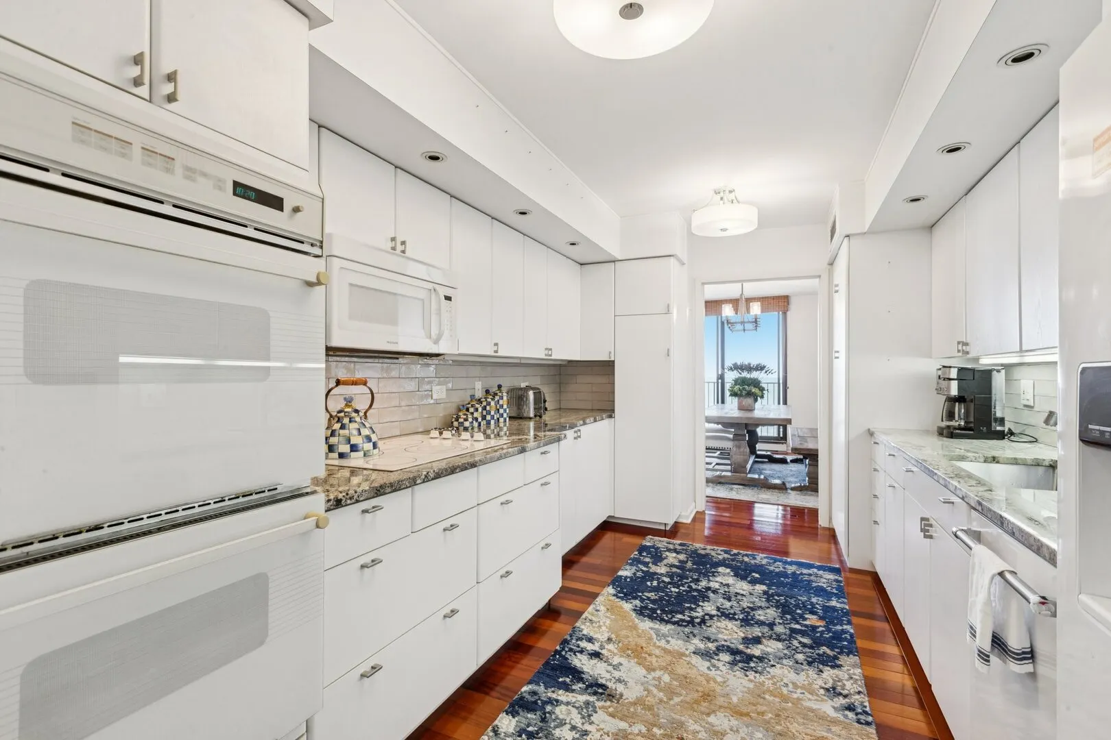 1212 N Lake Shore Drive 10CS IL