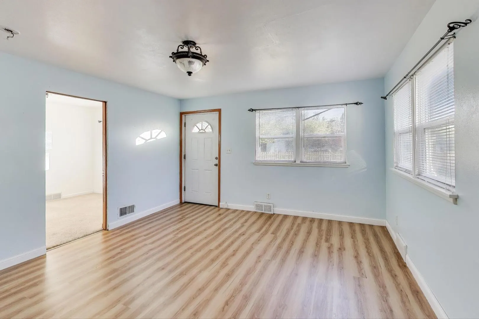 2524 Gilboa Avenue IL