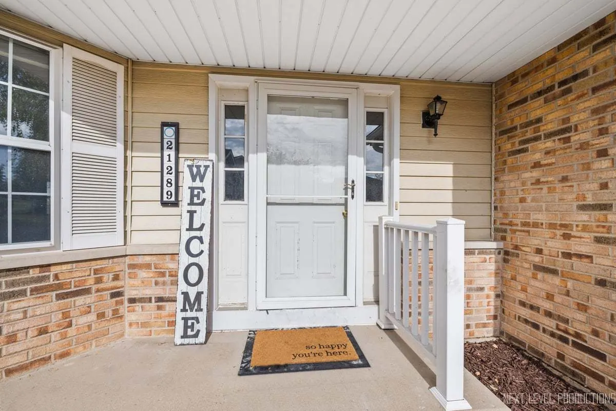 21289 Silktree Circle IL