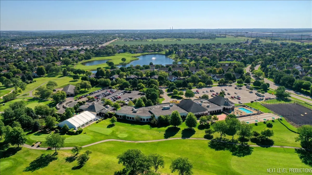 21289 Silktree Circle IL