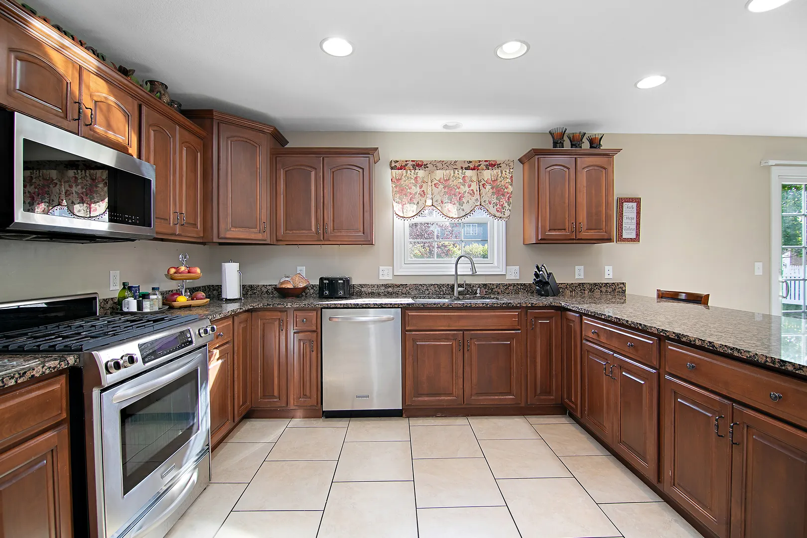 444 Highpoint Circle North IL