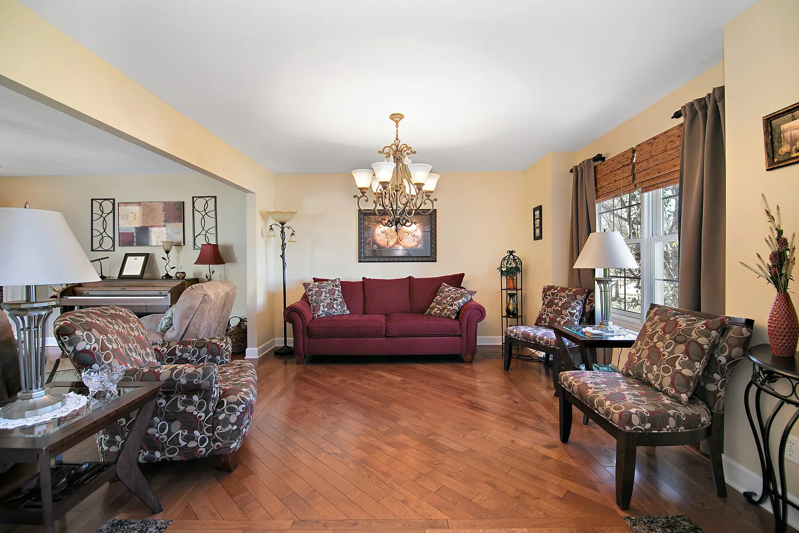 444 Highpoint Circle North IL