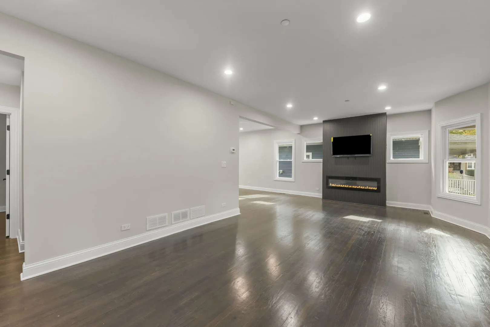 710 N Taylor Avenue IL