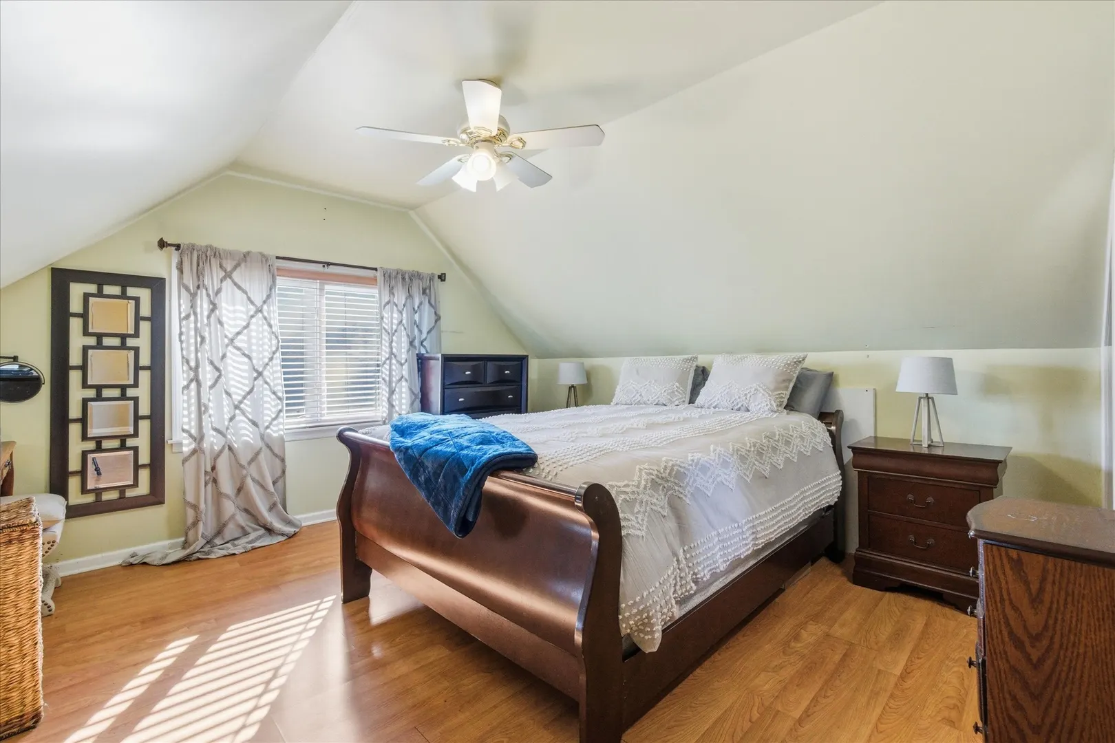 454 N Cedar Avenue IL