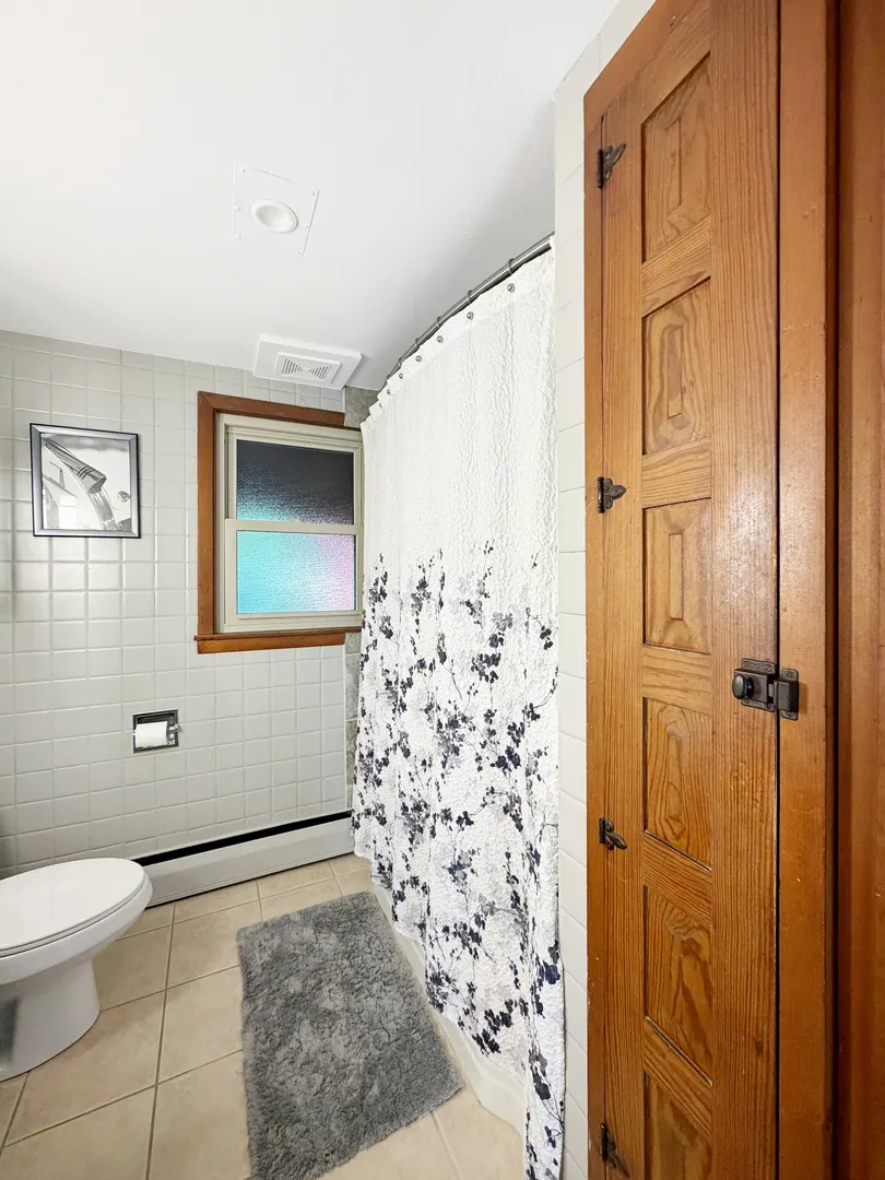 1224 W Violet Street IL