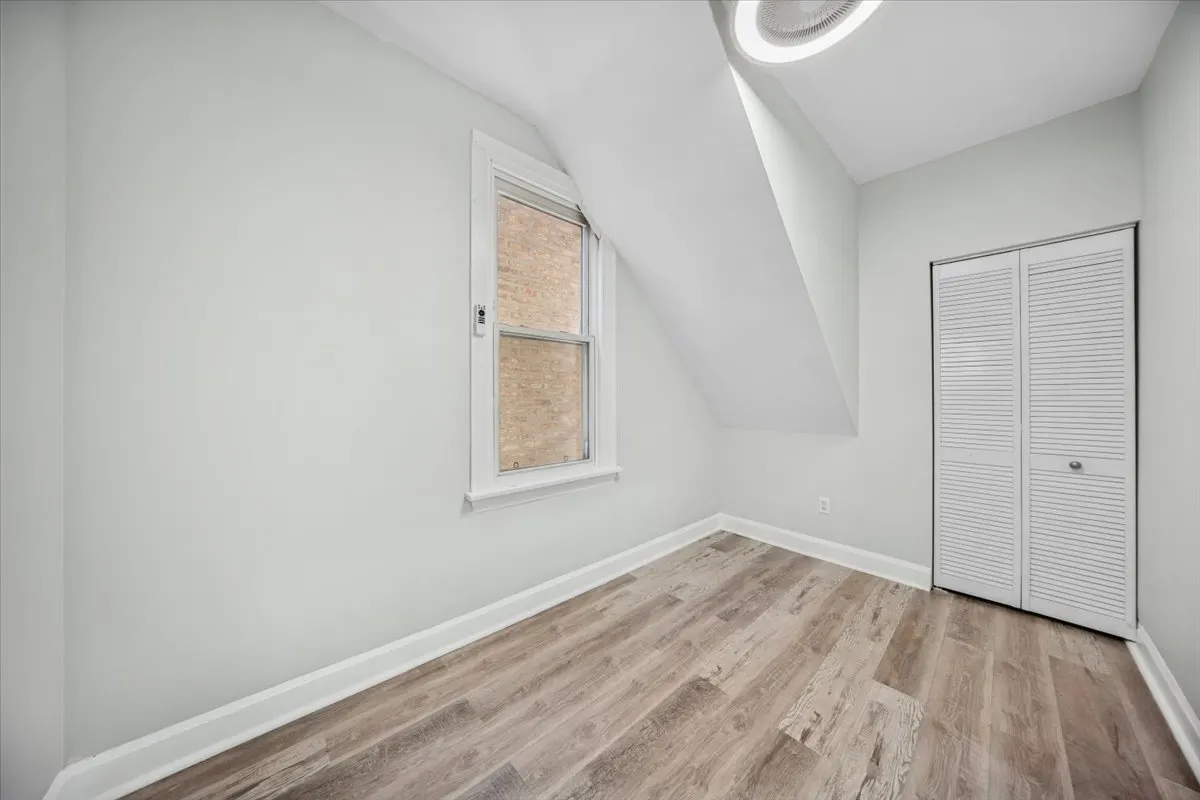 5049 W 29th Place 1st IL