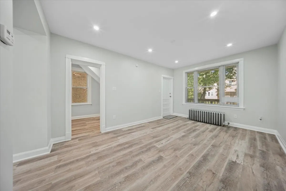 5049 W 29th Place 1st IL