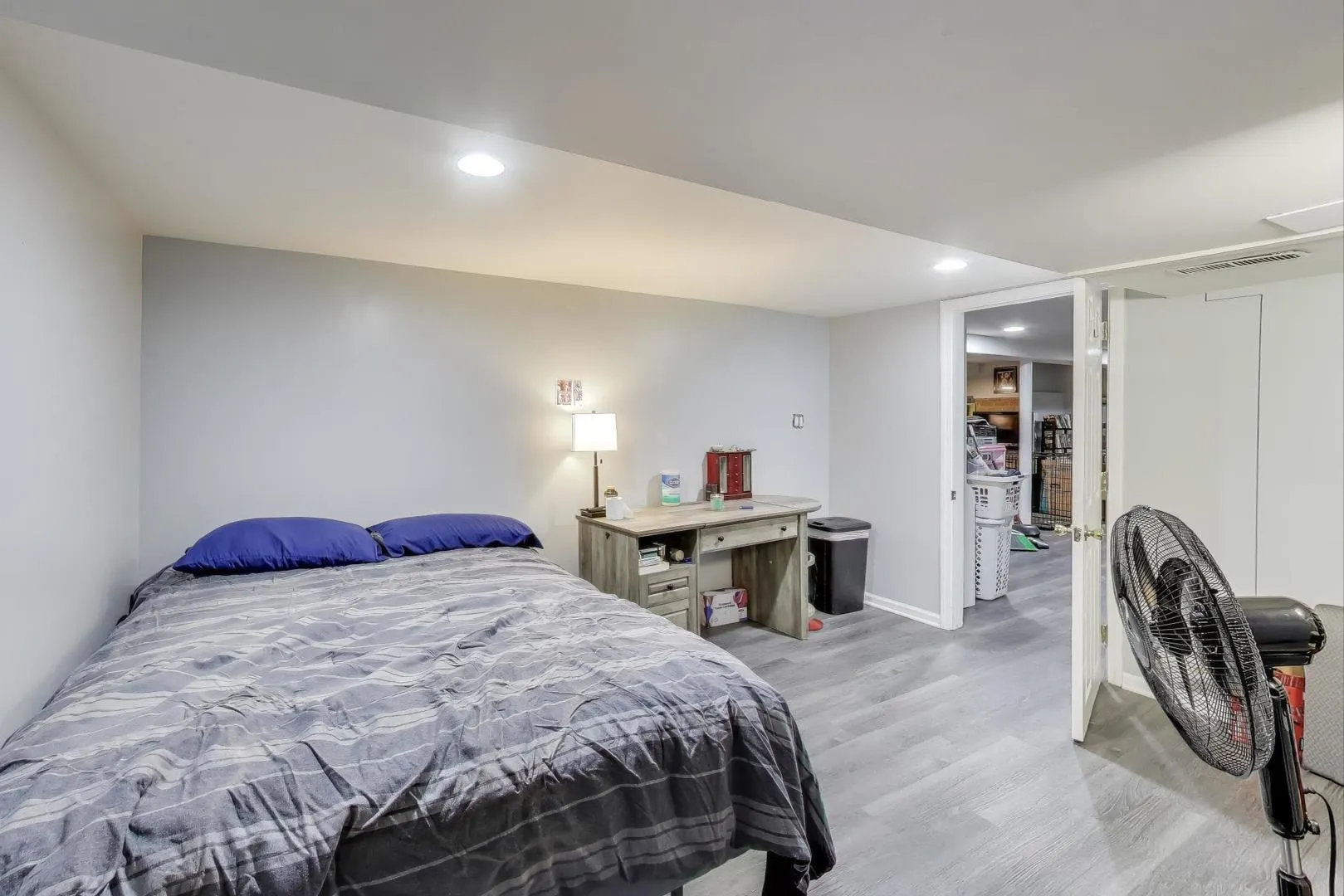 5935 W Henderson Street IL