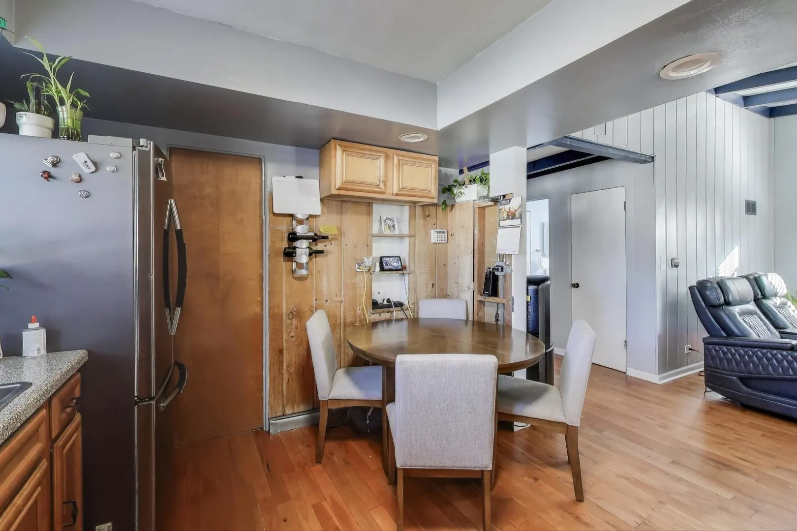 5935 W Henderson Street IL