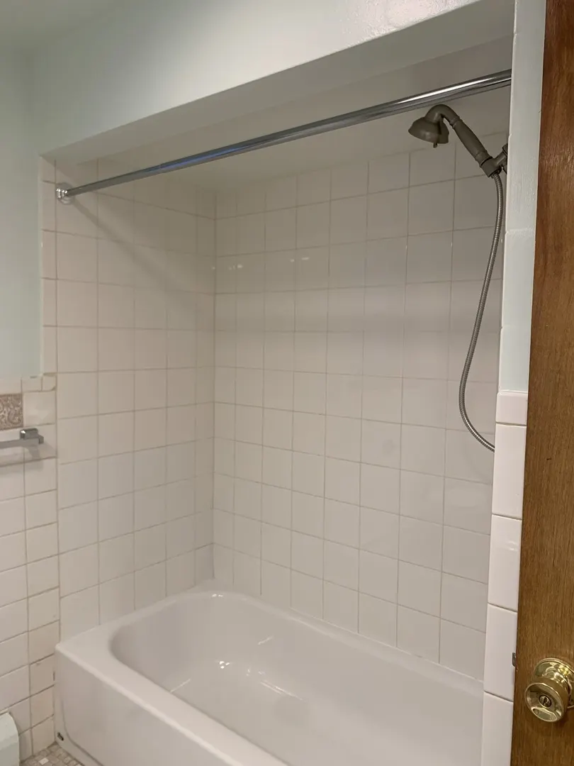 5415 N Monitor Avenue G IL