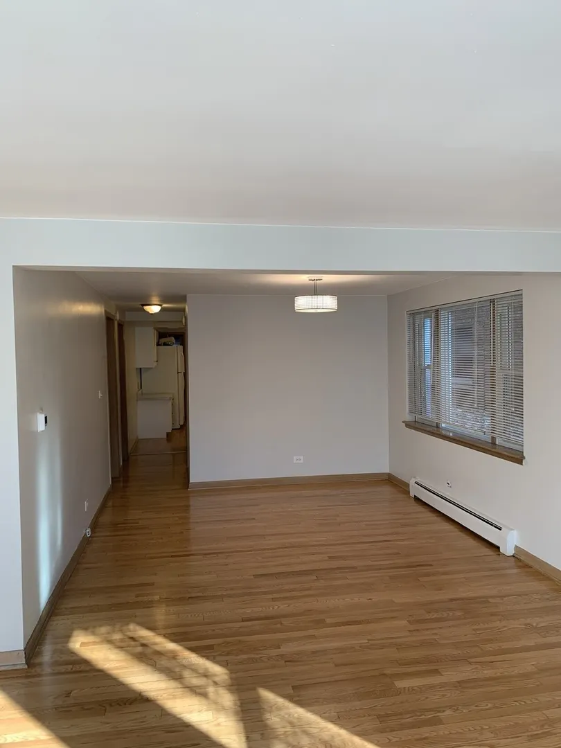 5415 N Monitor Avenue G IL