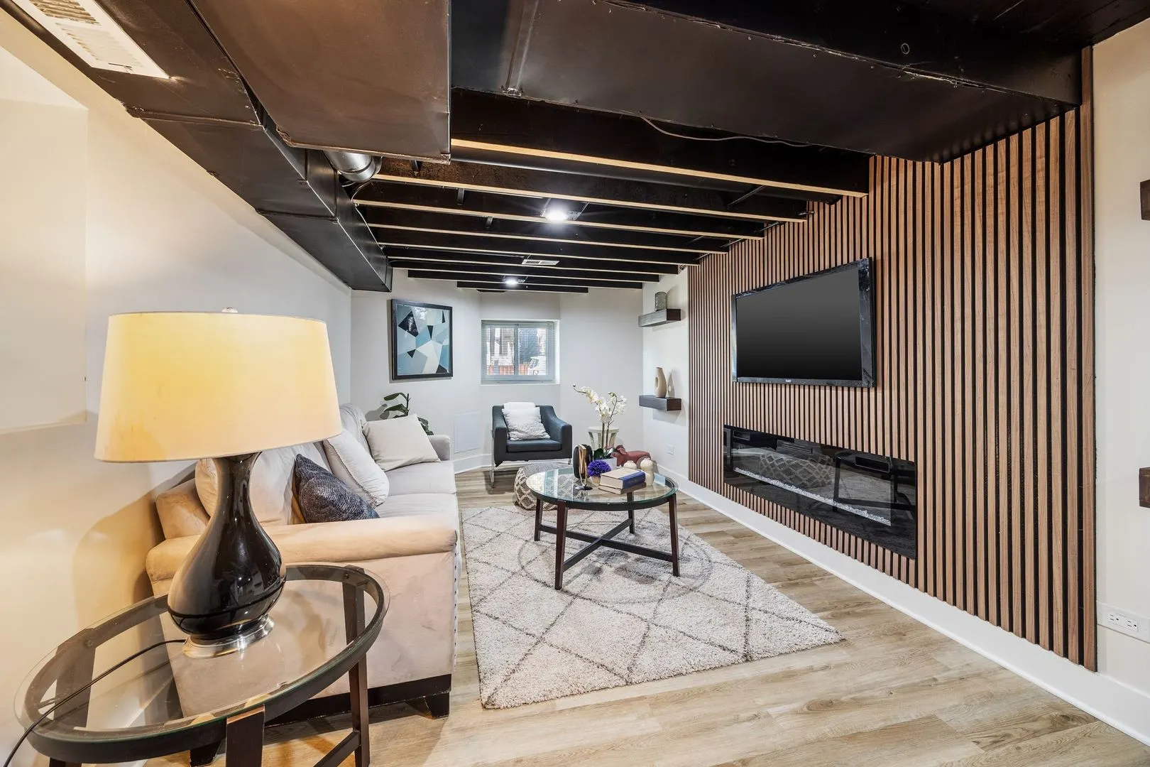 4143 N Drake Avenue IL