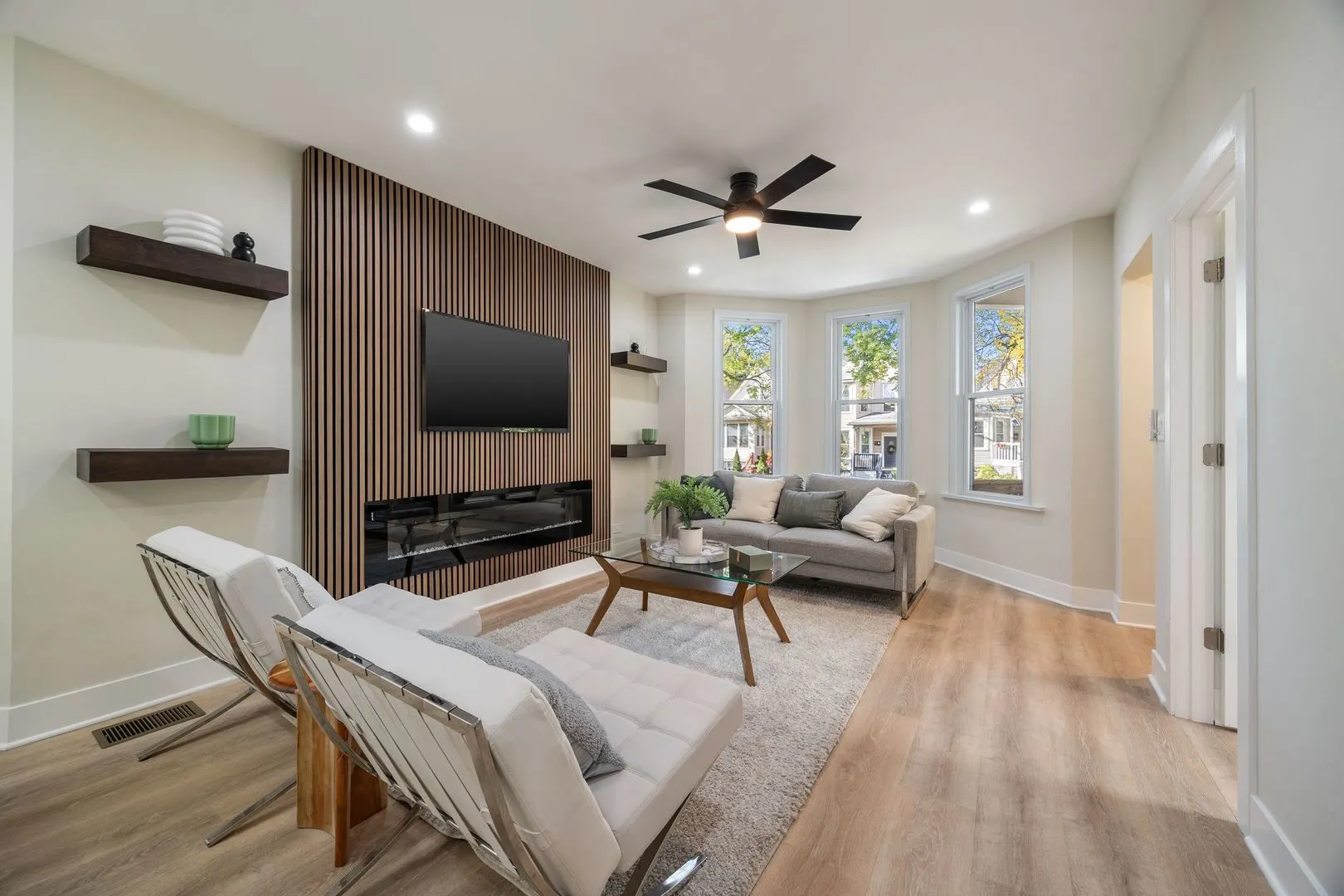 4143 N Drake Avenue IL