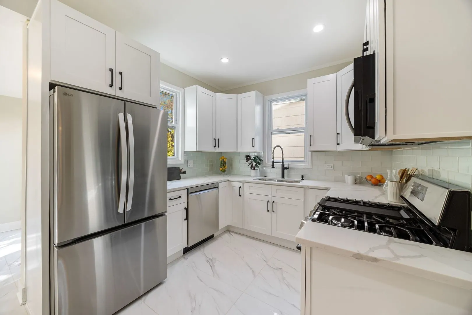 4143 N Drake Avenue IL